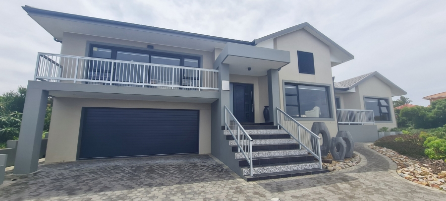 3 Bedroom Property for Sale in Village On Sea Western Cape